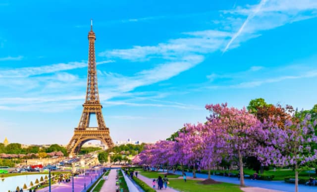 Mayıs Ayında Paris: Gitmeden Önce Bilmeniz Gereken Her Şey